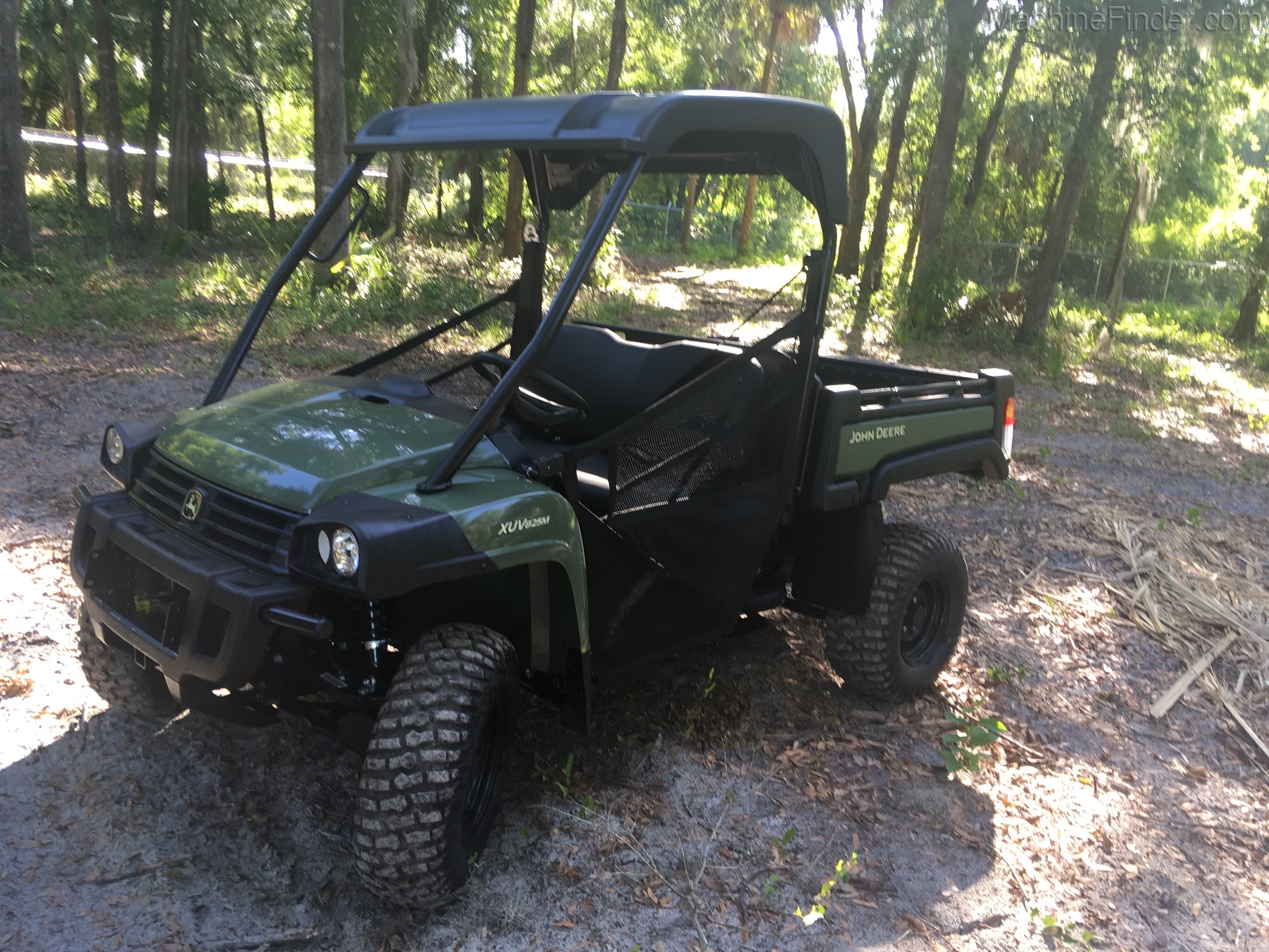 2020 John Deere XUV825M Image 1