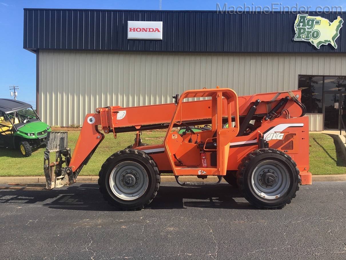 2012 Skytrak 6042 Image 2