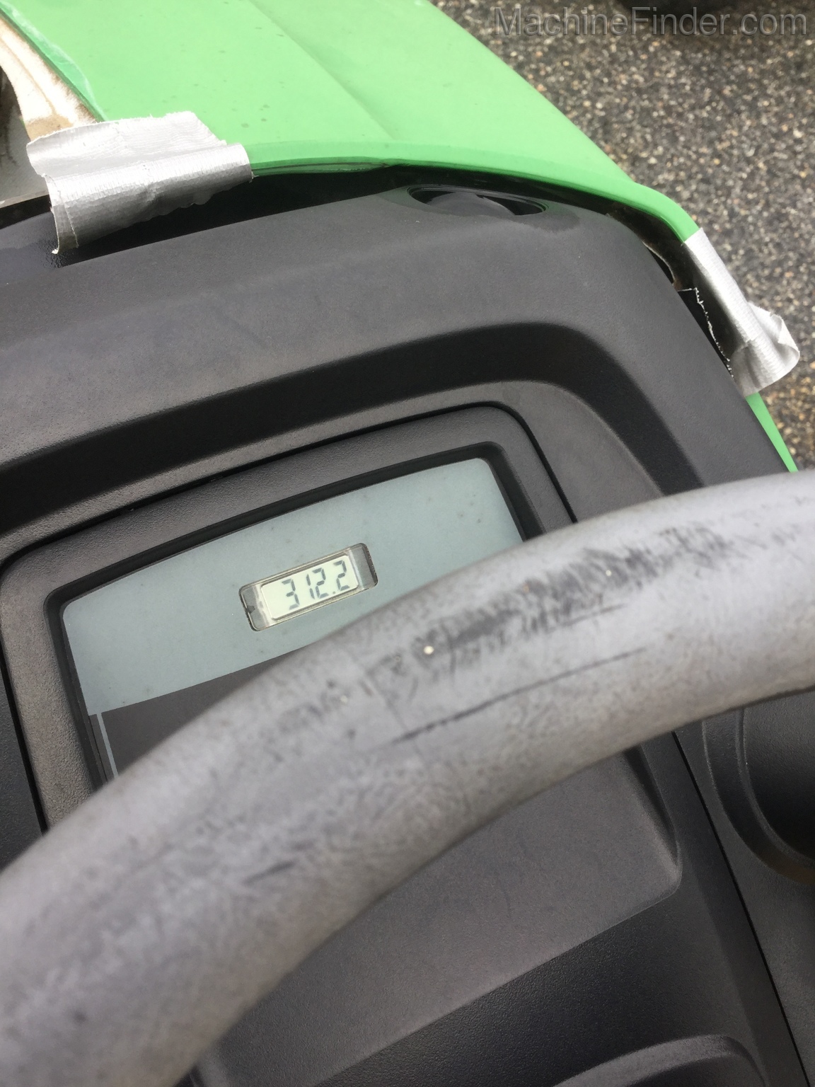 2007 John Deere X320 Image 5