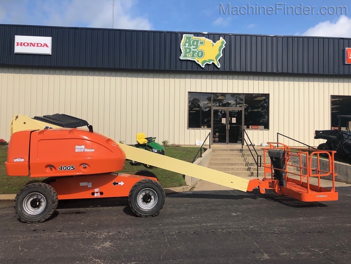 2012 JLG 400S Image 2