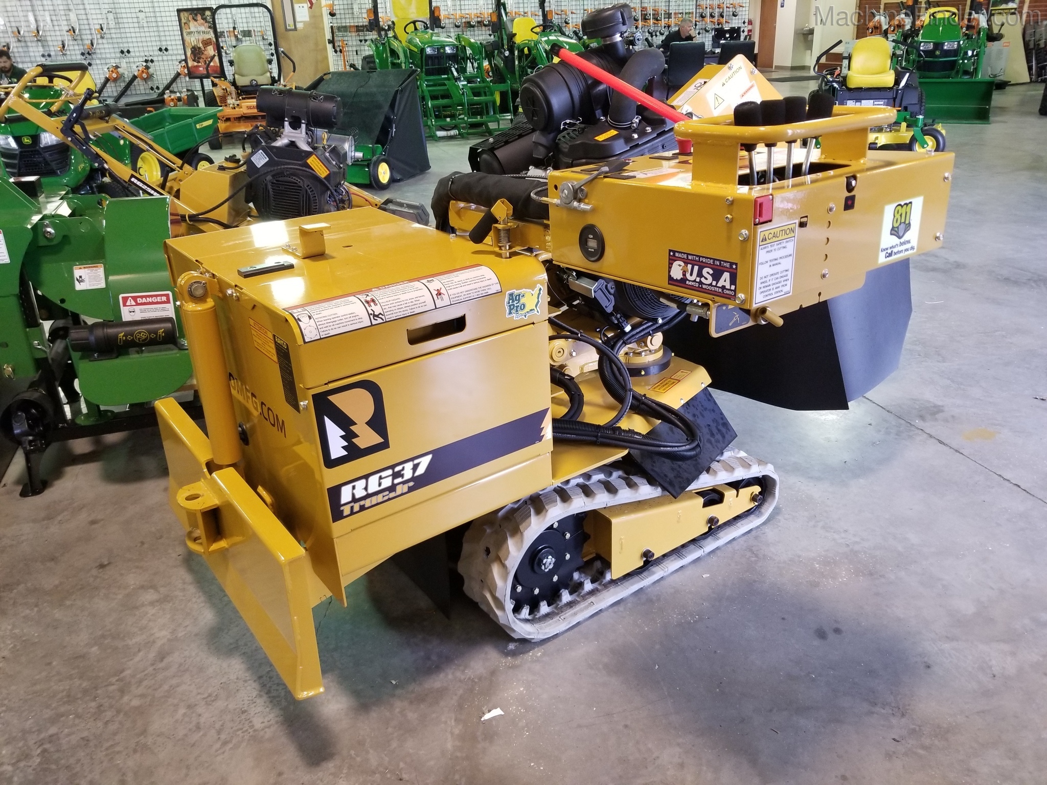 2020 Rayco RG37 TRAC JR Image 3