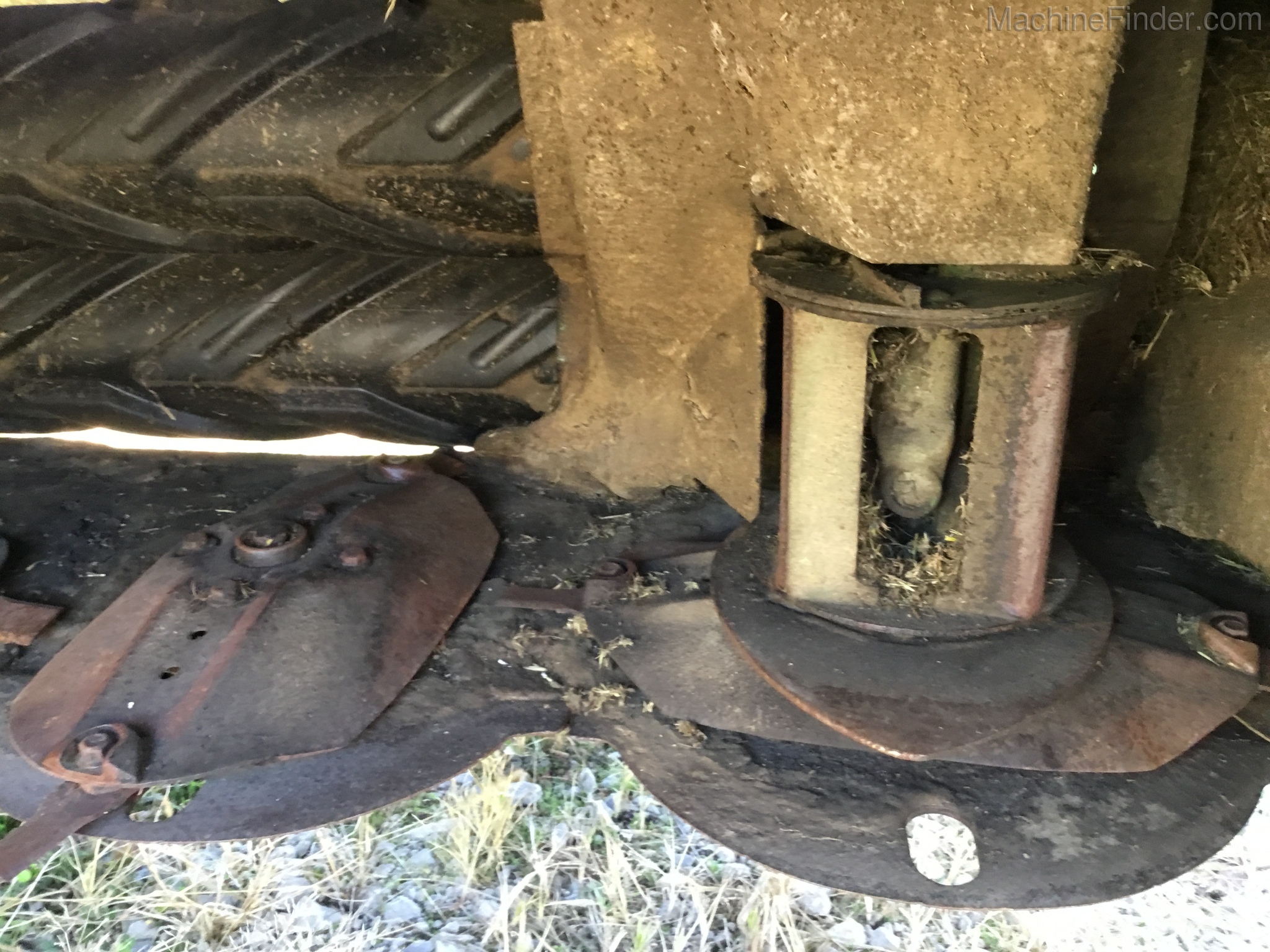 2009 John Deere 835 Image 15