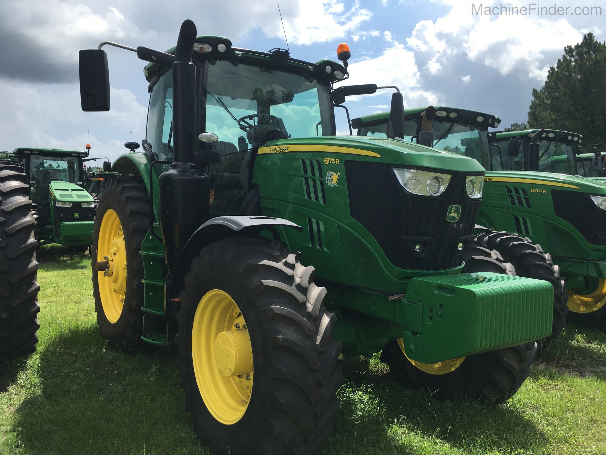 2018 John Deere 6175R Image 1