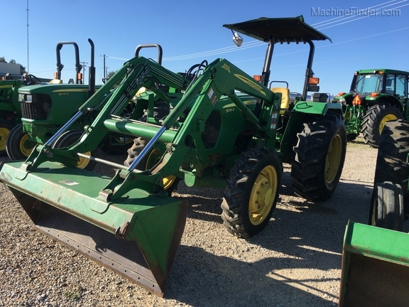 2011 John Deere 5055E Image 2