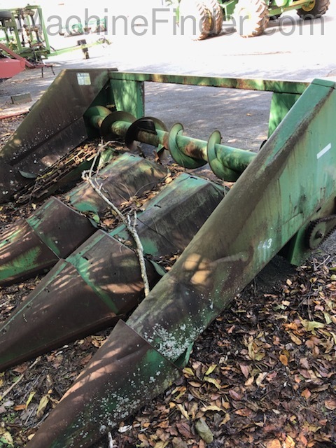 John Deere 443 Image 1