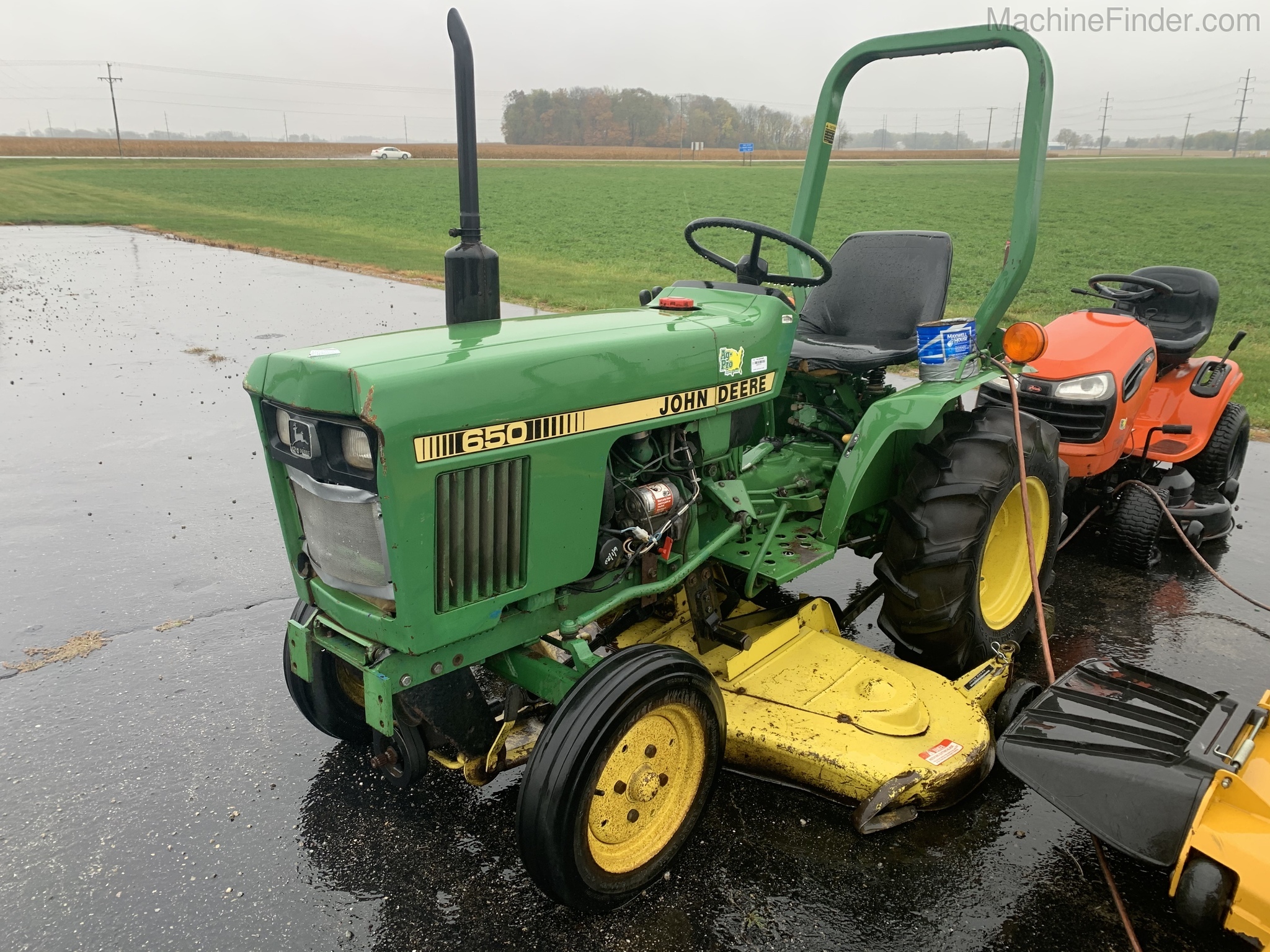 1982 John Deere 650 Image 1