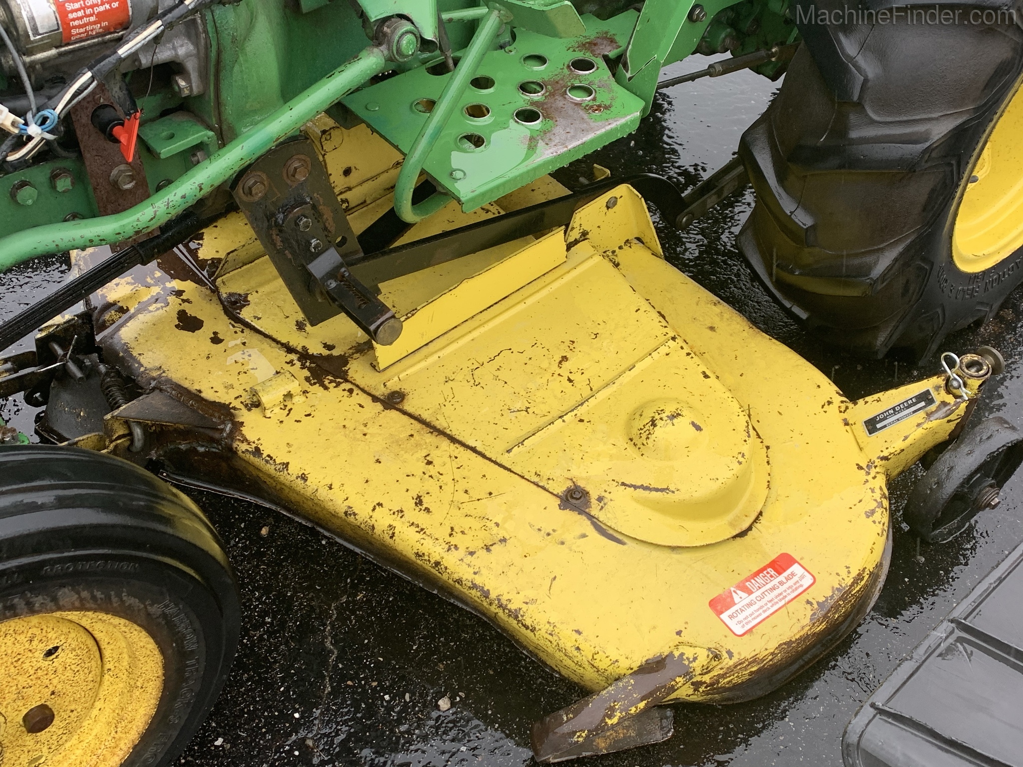 1982 John Deere 650 Image 8