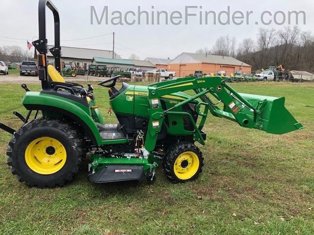 2020 John Deere 2032R Image 6