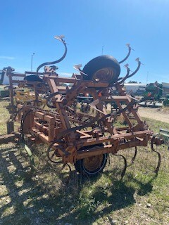 Case IH Field Cultivators Image 2