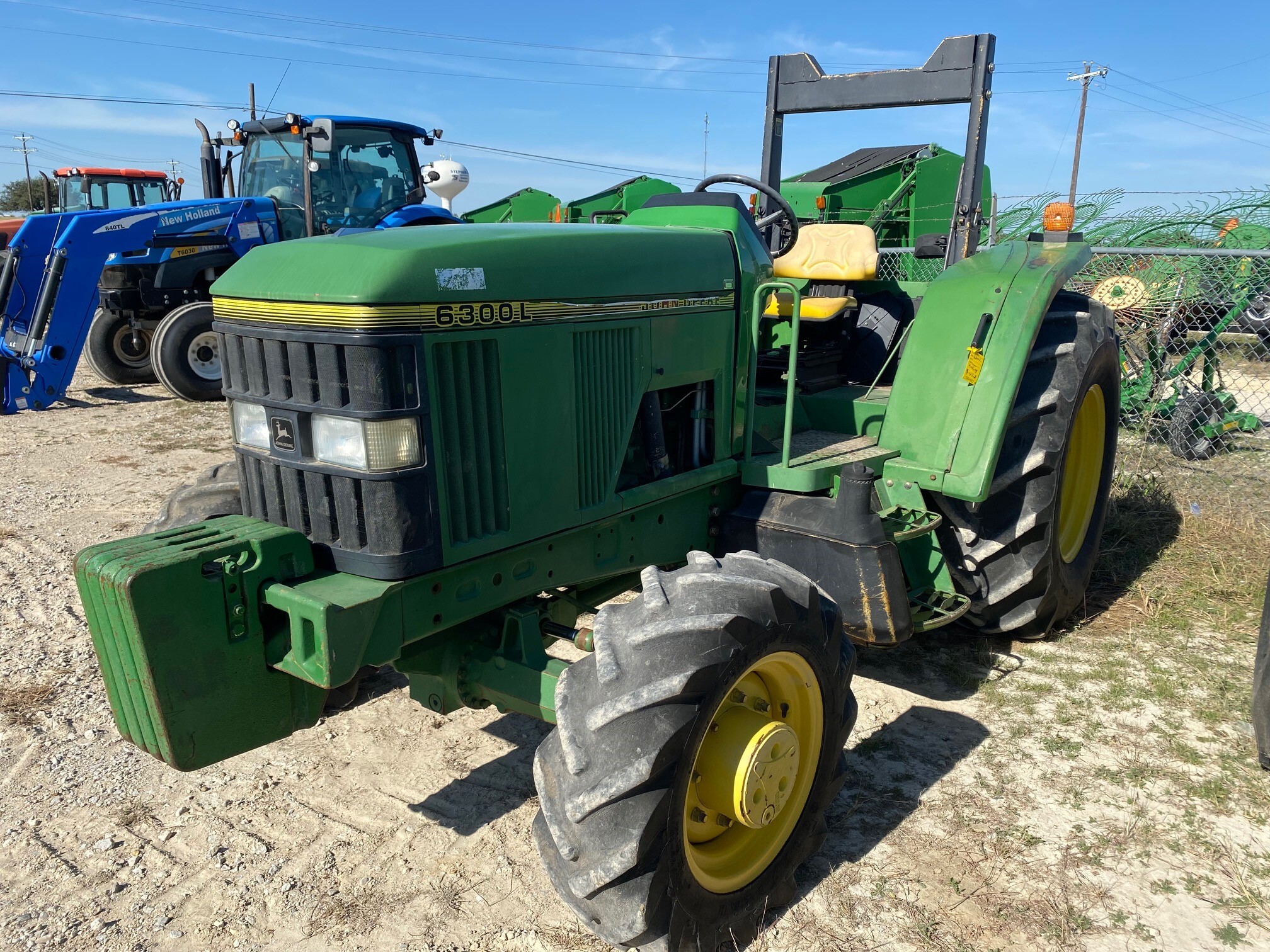 1995 John Deere 6300L Image 1