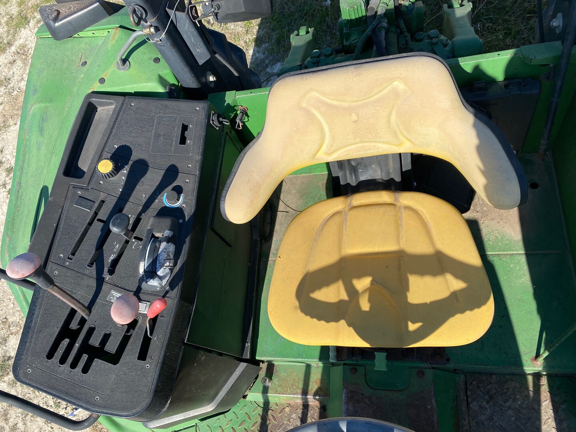 1995 John Deere 6300L Image 6