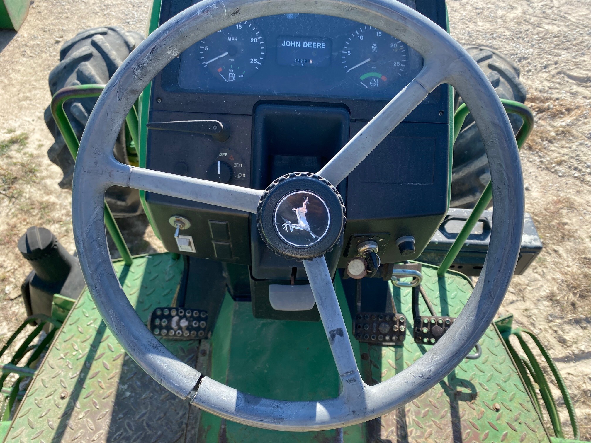 1995 John Deere 6300L Image 7