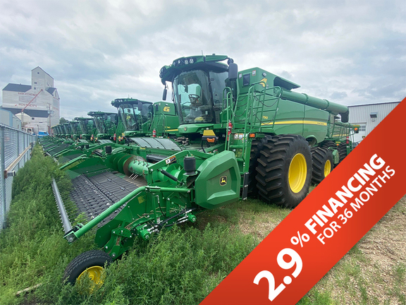 Photo of a 2022 John Deere S790