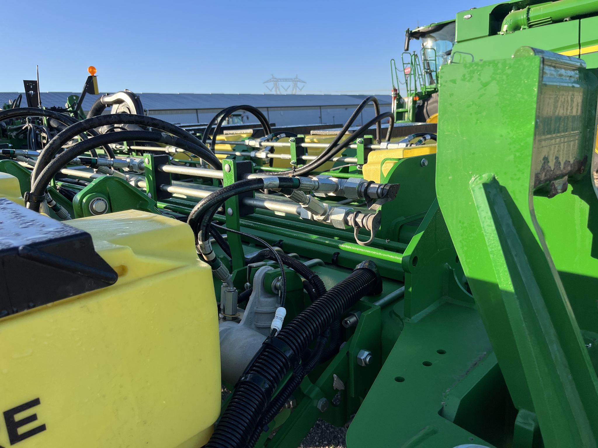 2021 John Deere 1775NT Image 6