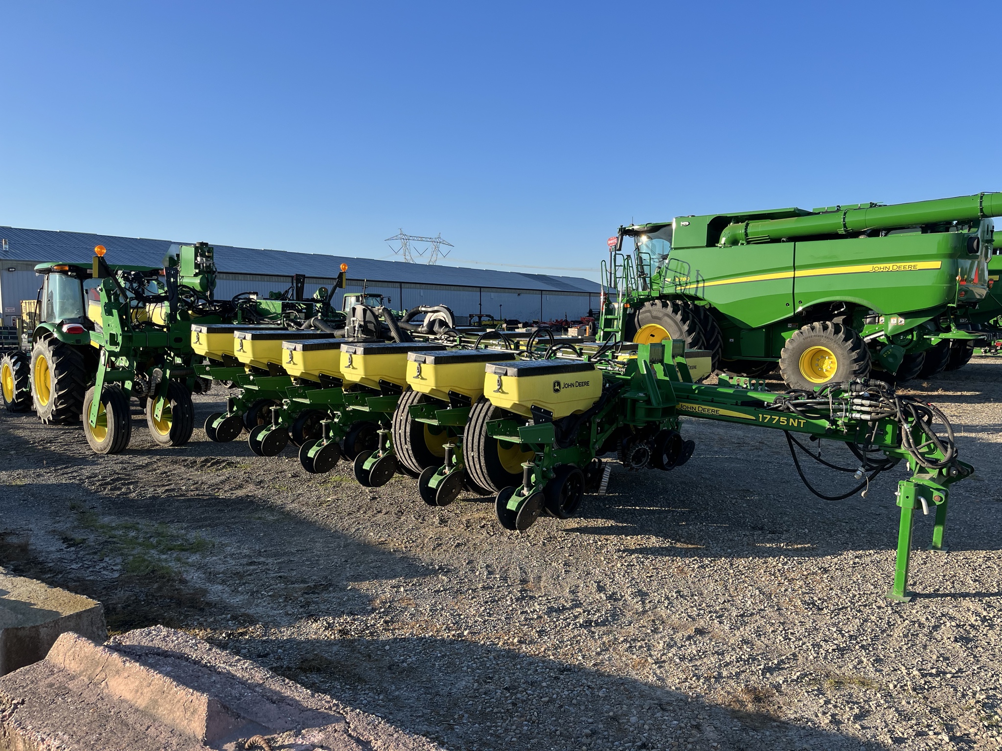 2021 John Deere 1775NT Image 1