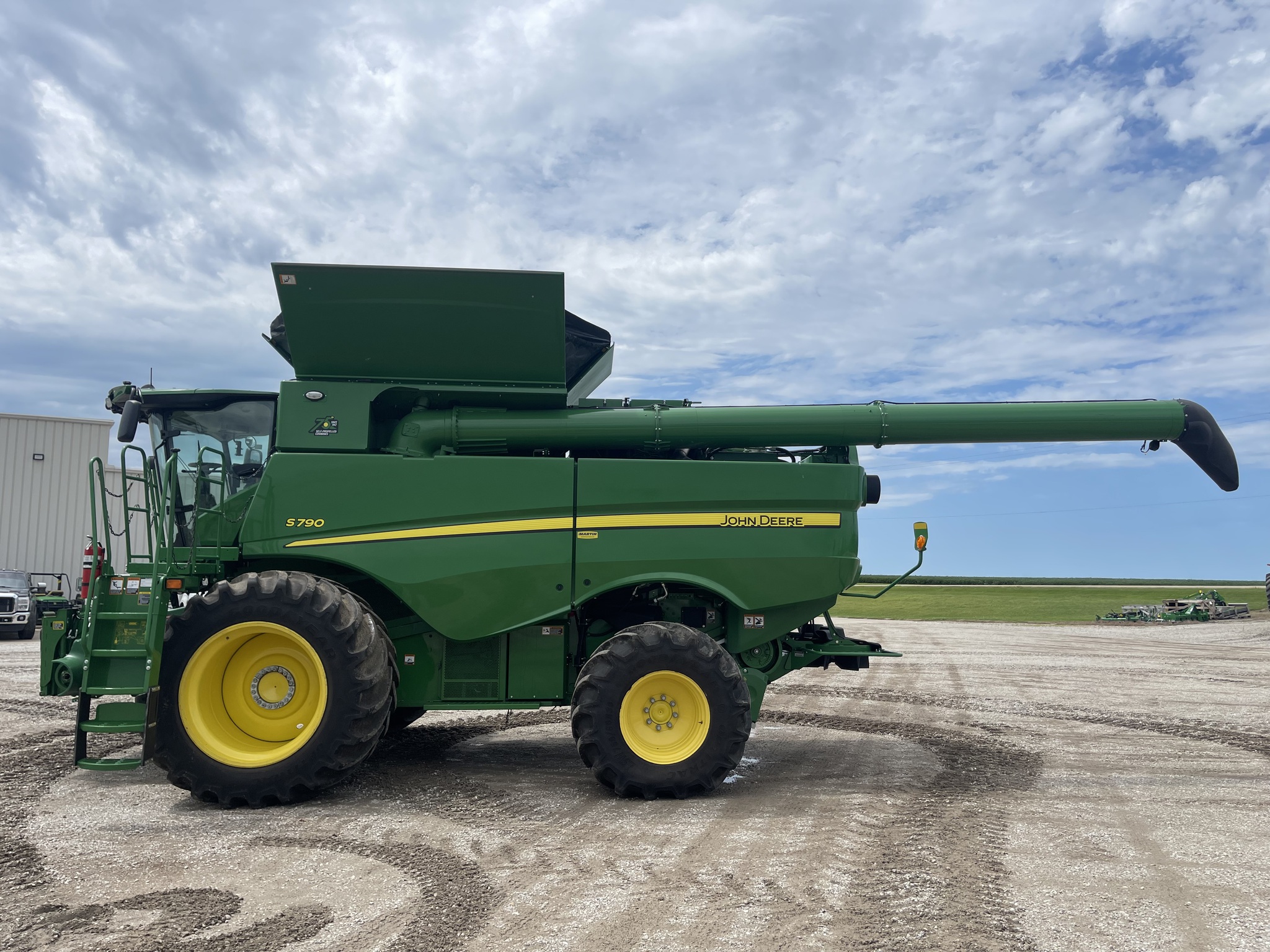  2022 John Deere S790 at Heritage Tractor in Brimfield, IL