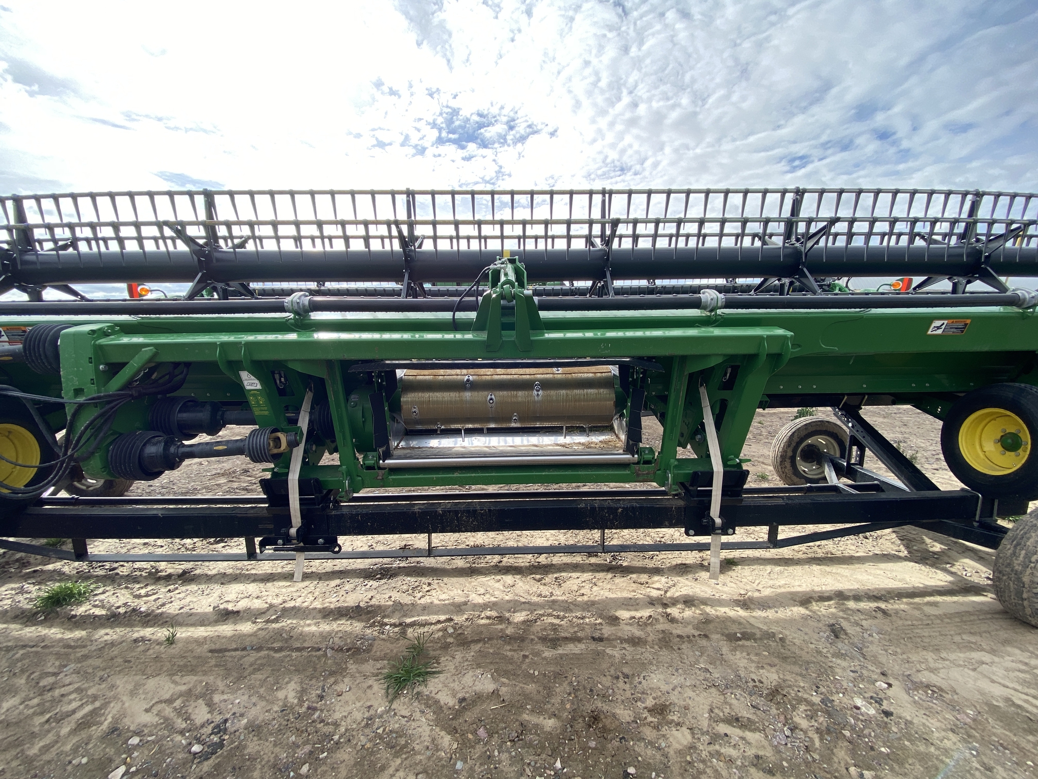 2021 John Deere 735D Image 3