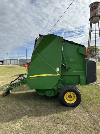2022 John Deere 450E Photo 2
