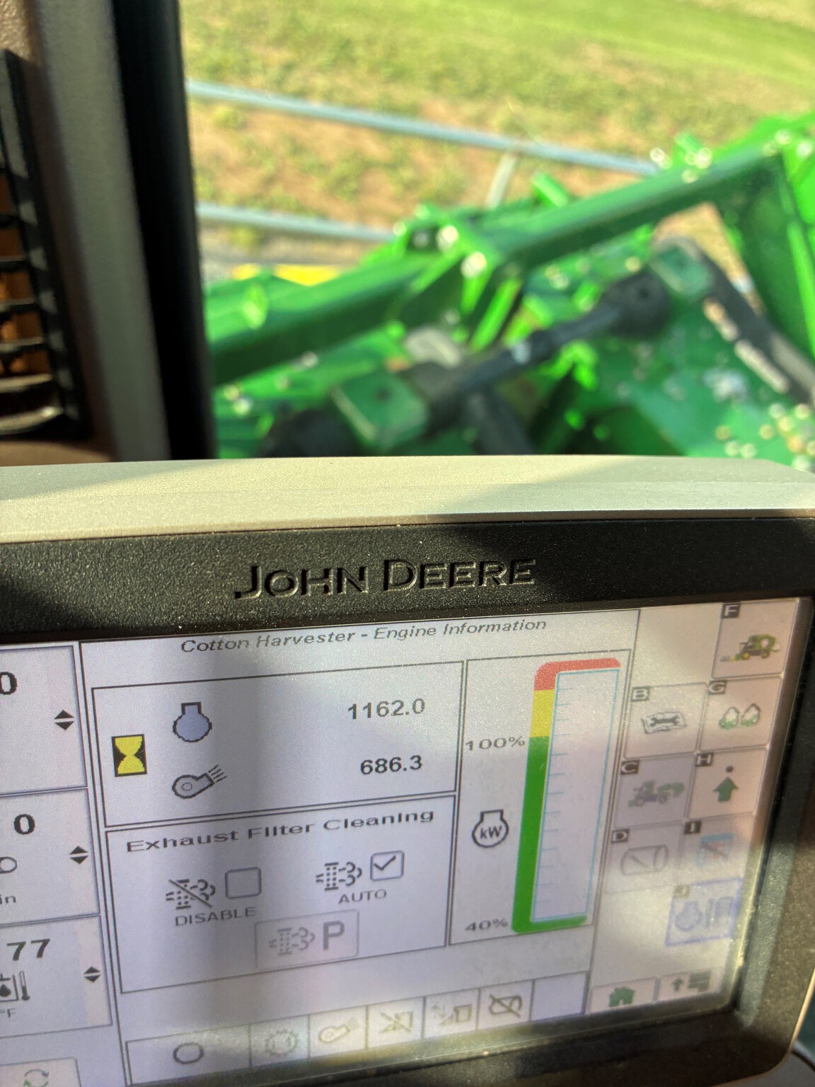 2019 John Deere CP690 Image 15