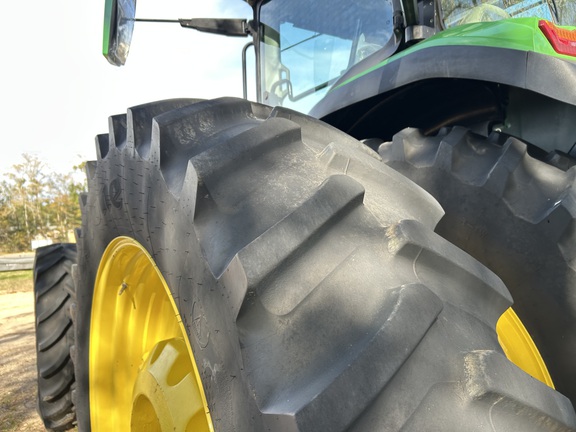 2022 John Deere 8R 310 Photo 11
