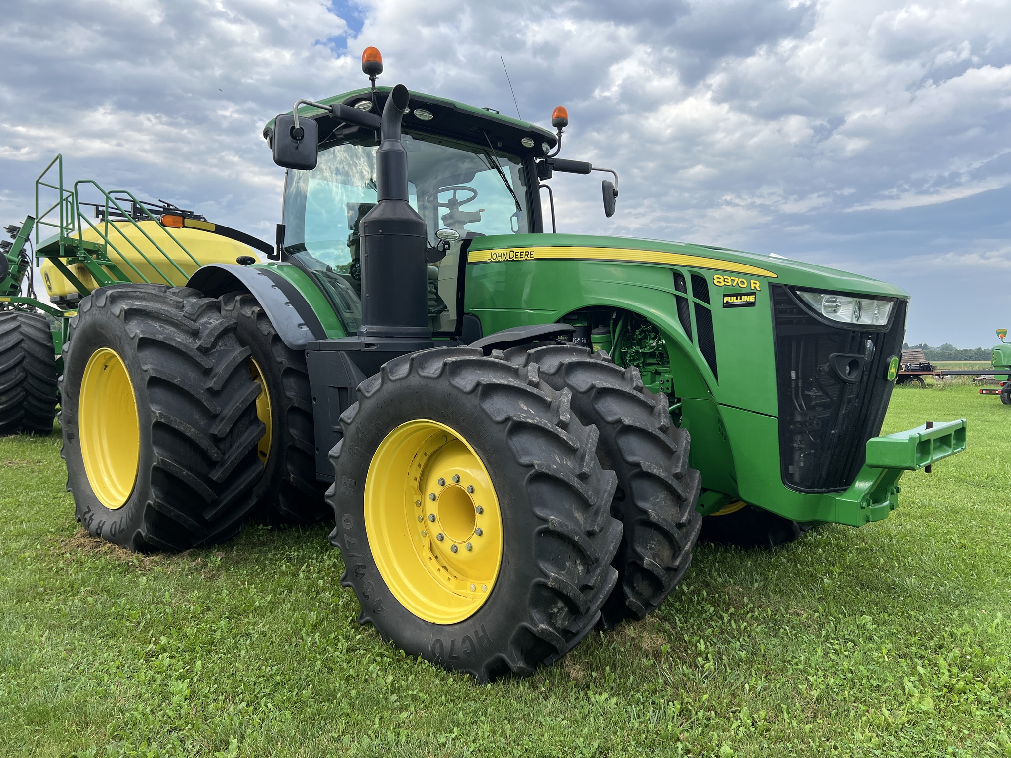 2016 John Deere 8370R Row Crop Tractors