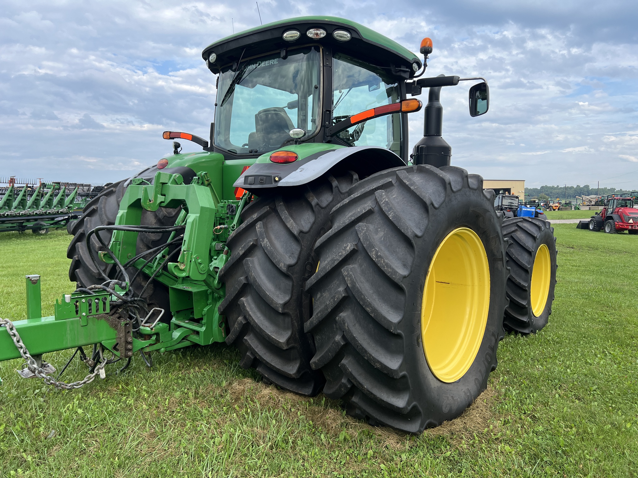 2016 John Deere 8370R Row Crop Tractors