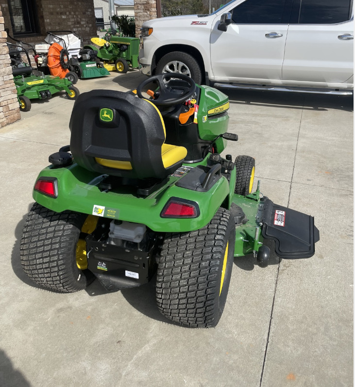 2025 John Deere X570 Image 2