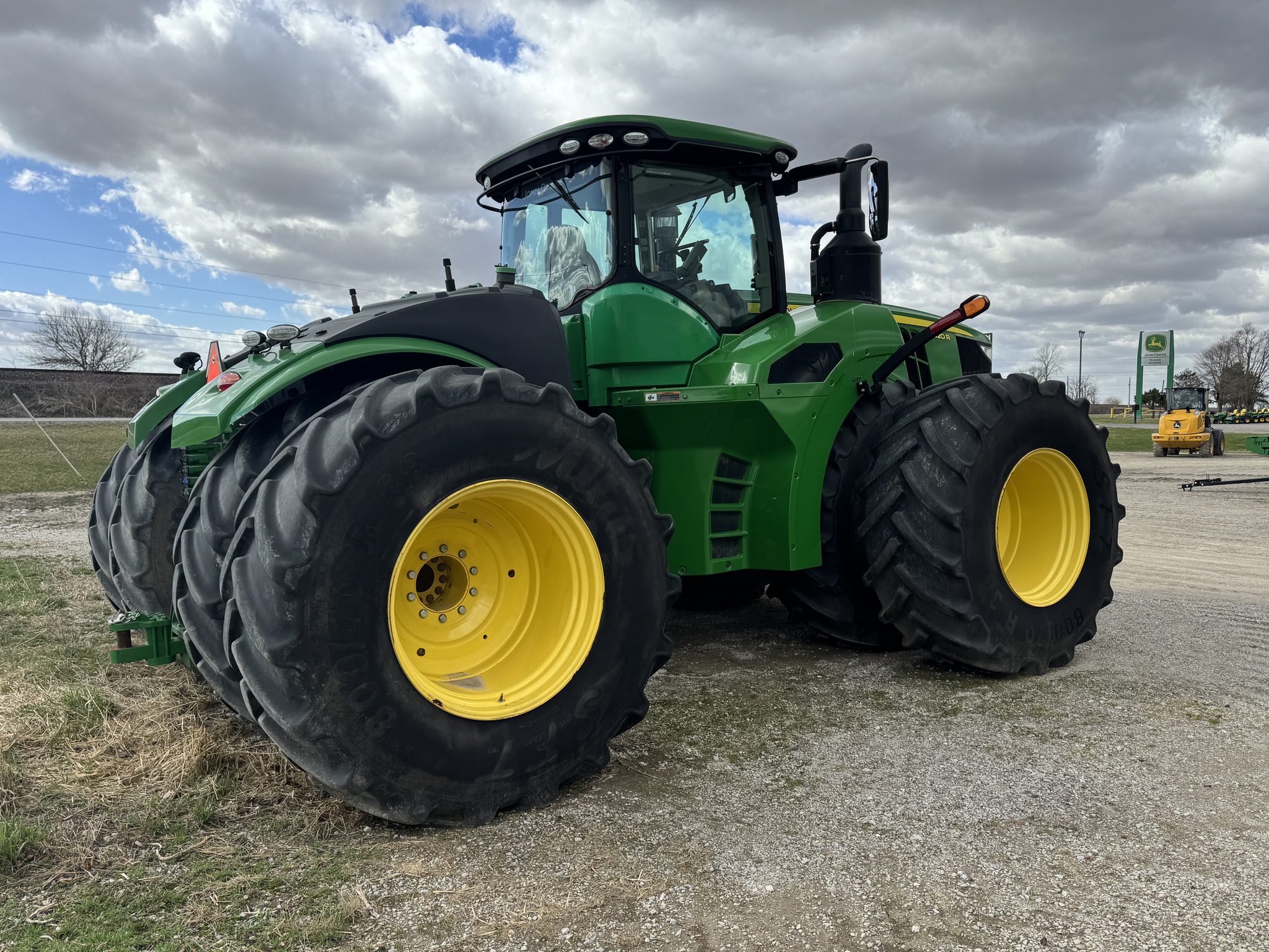 2021 John Deere 9520R Image 4