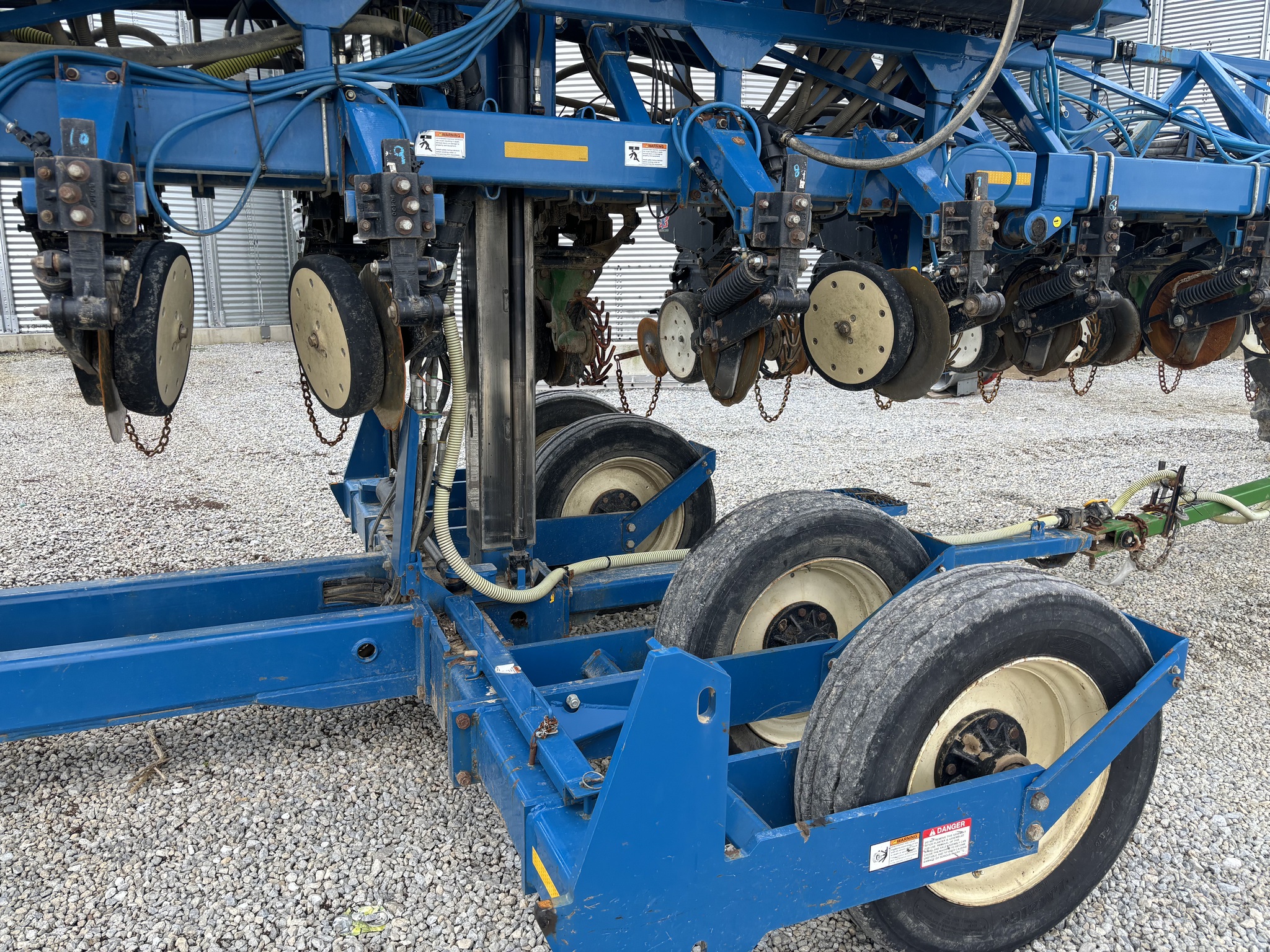 2012 Kinze 3600 Image 14