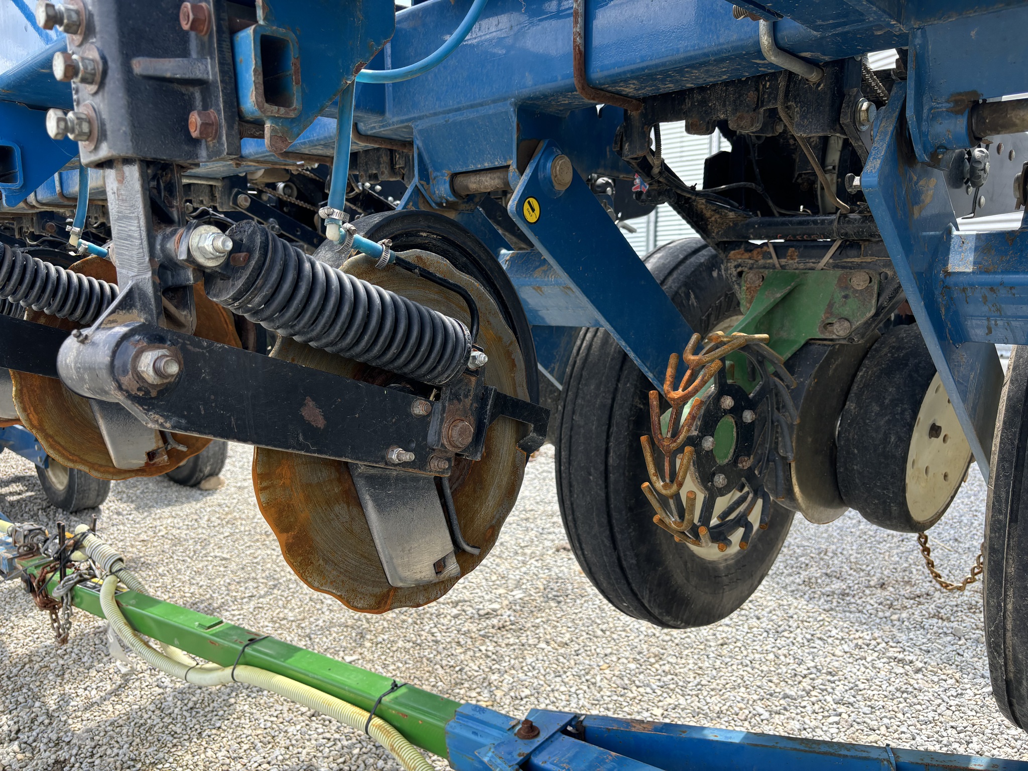 2012 Kinze 3600 Image 16