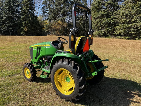 2024 John Deere 3046R - Photo5