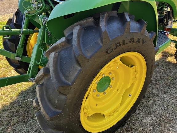 2024 John Deere 3046R - Photo11