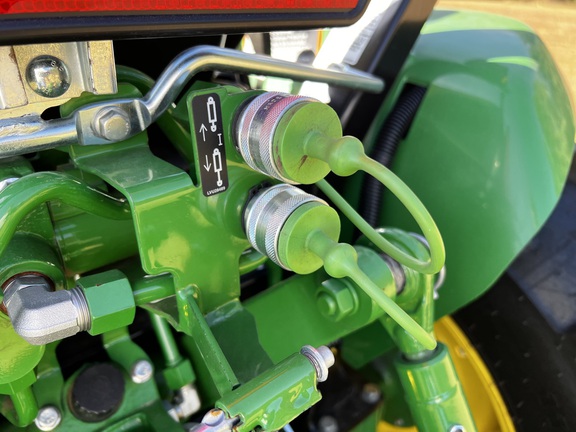 2024 John Deere 3046R - Photo16
