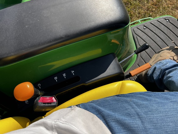 2024 John Deere 3046R - Photo21