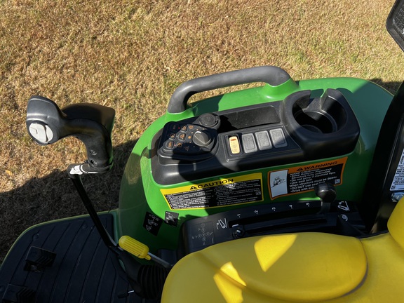 2024 John Deere 3046R - Photo20