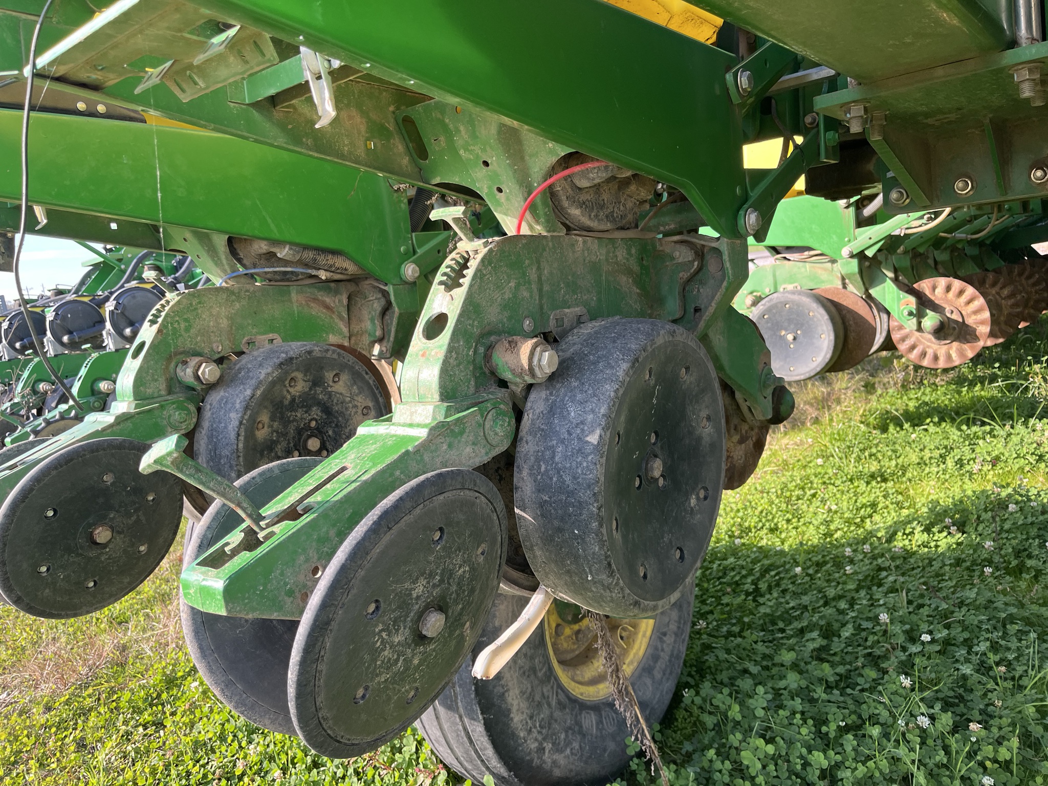 2008 John Deere 1770NT Image 4