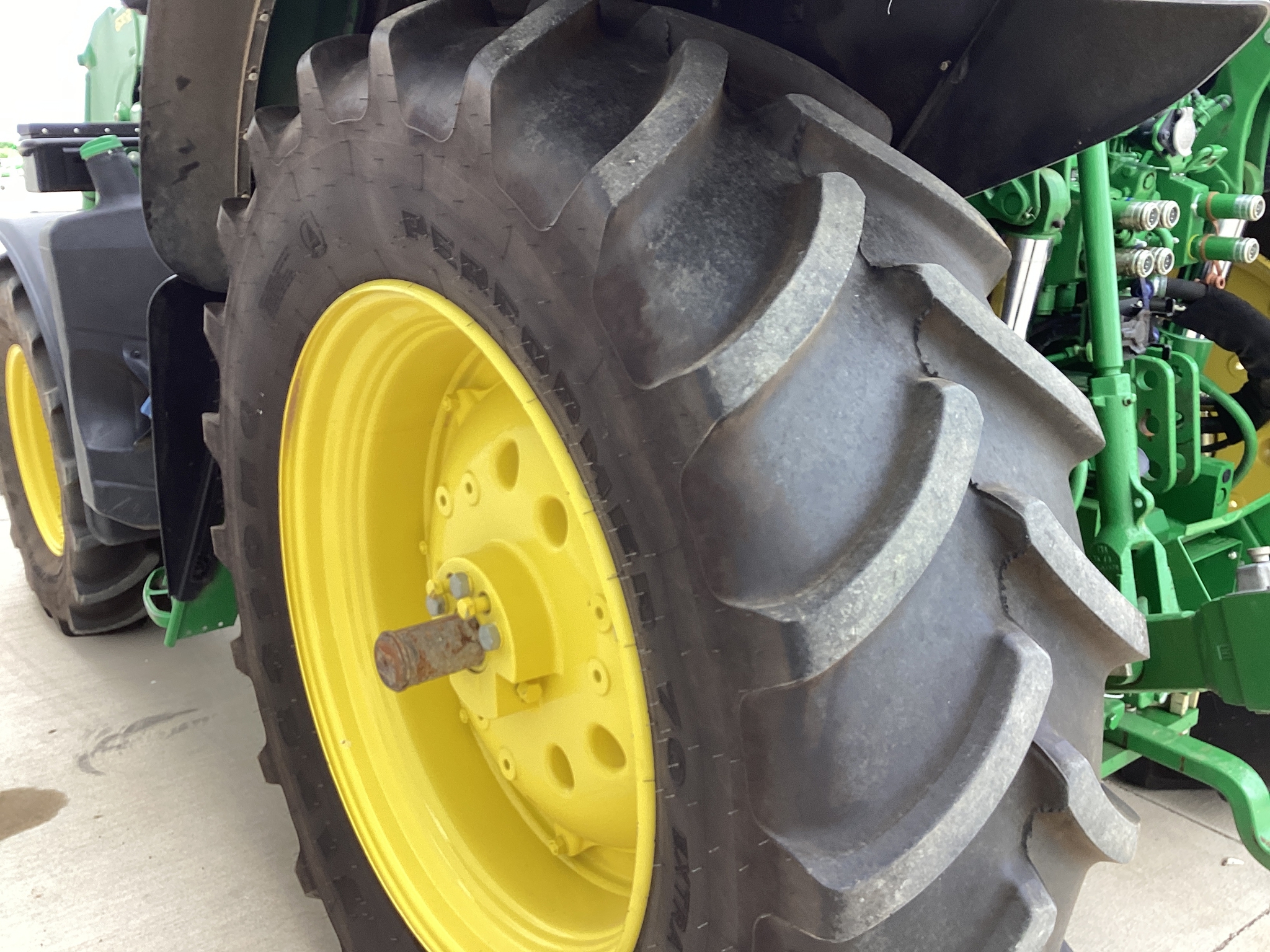 2023 John Deere 6140M Image 28
