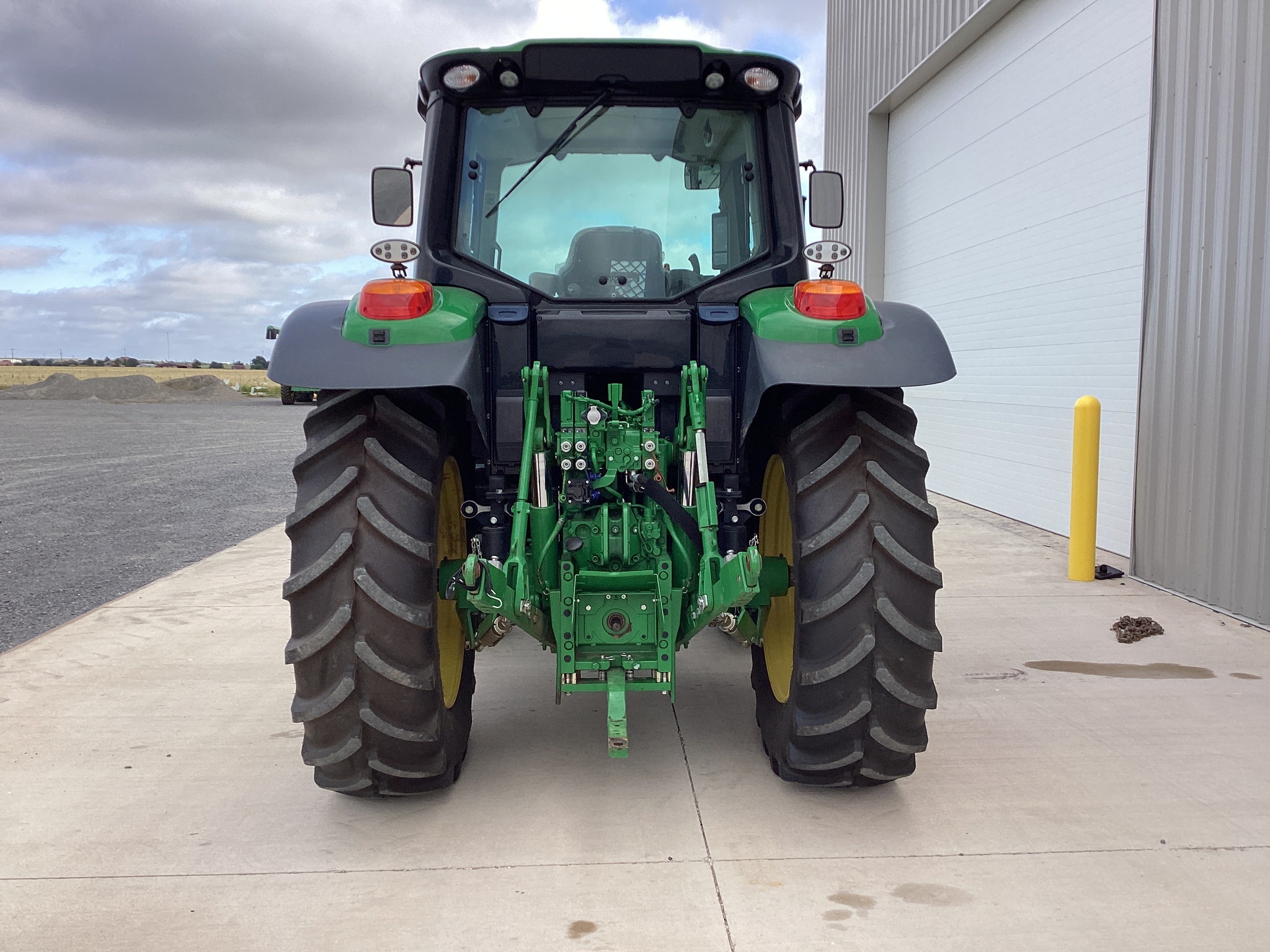 2023 John Deere 6140M Image 8