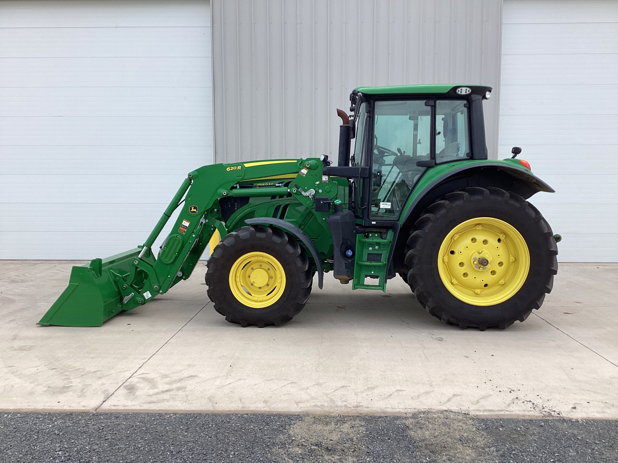 2023 John Deere 6140M Image 1