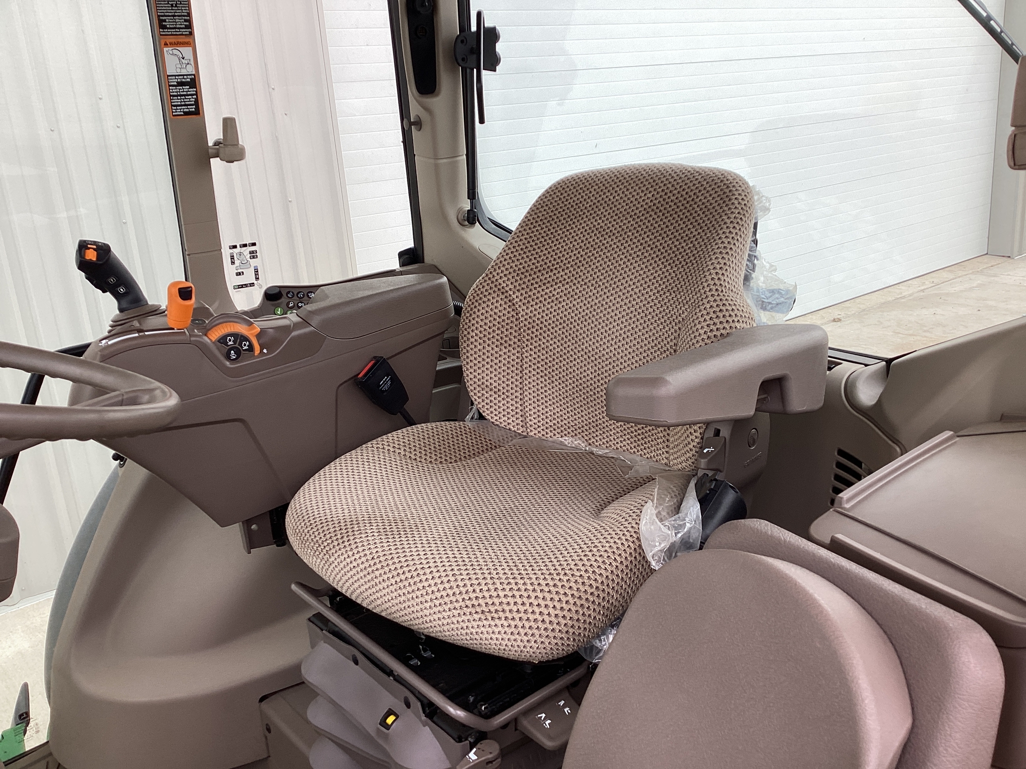 2023 John Deere 6140M Image 16