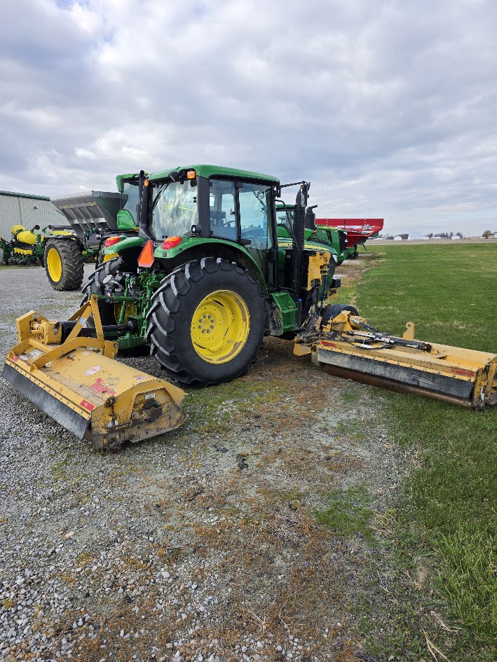 2015 John Deere 6115M Image 4