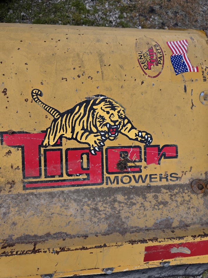 2015 John Deere 6115M Image 8