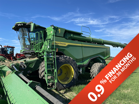Photo of a 2023 John Deere X9 1100