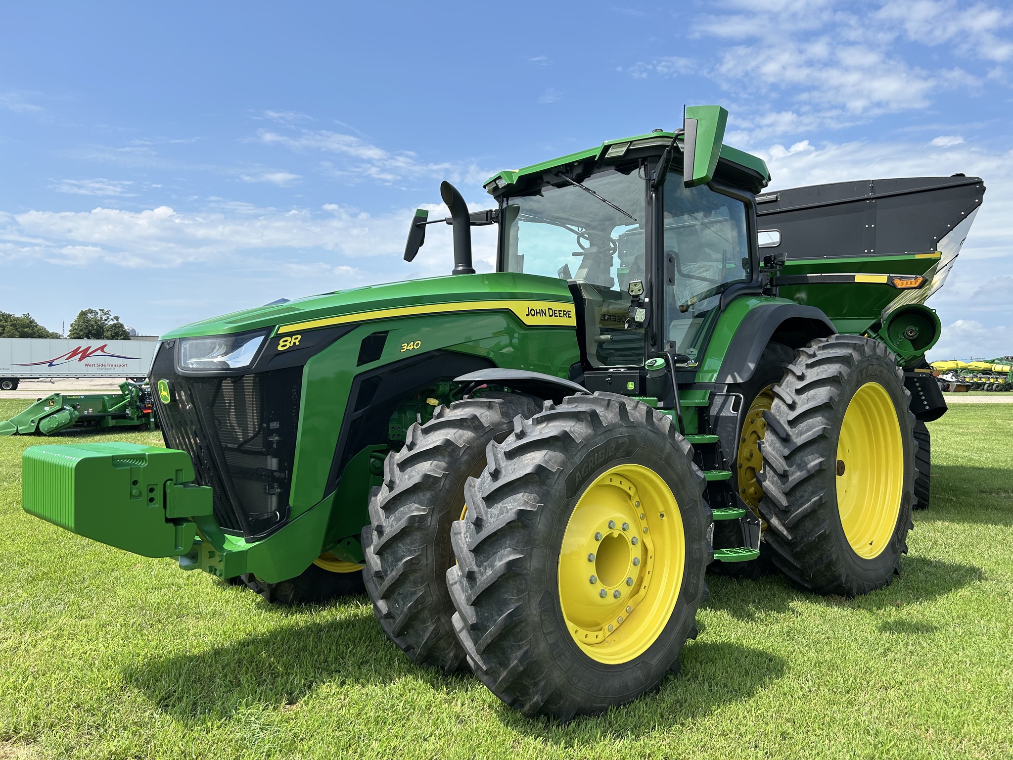  2024 John Deere 8R 340 at Heritage Tractor in Lacon, IL