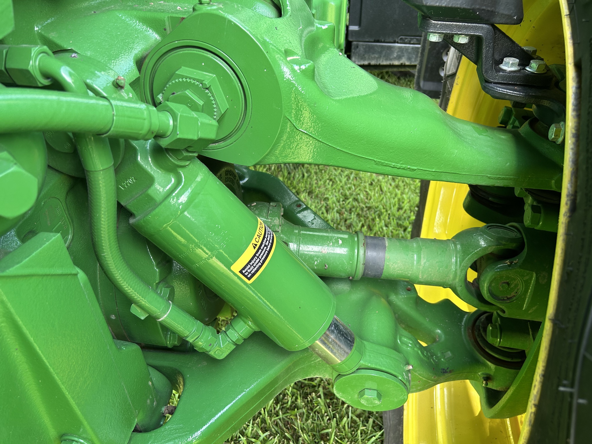  2024 John Deere 8R 340 at Heritage Tractor in Lacon, IL
