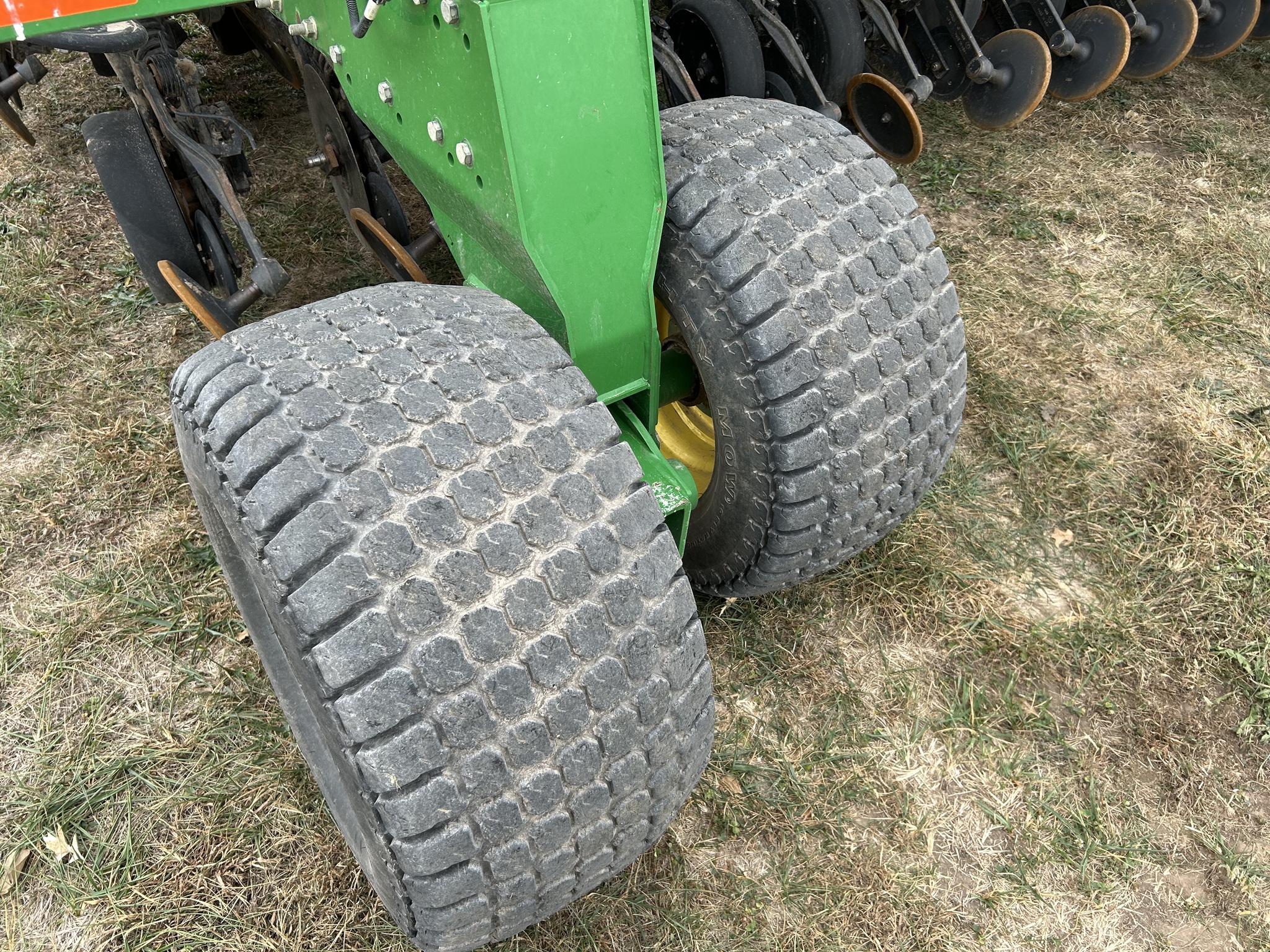  2011 John Deere 1890 at Heritage Tractor in Lockwood, MO