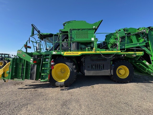 2023 John Deere CP770 Image 2