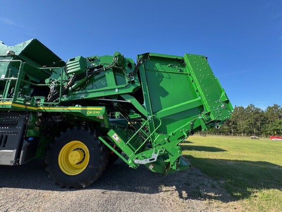 2023 John Deere CP770-3