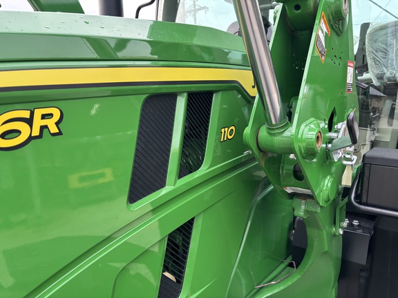 2023 John Deere 6R 110