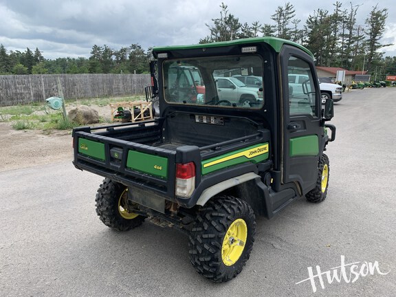 Photo of 2022 John Deere XUV 835R